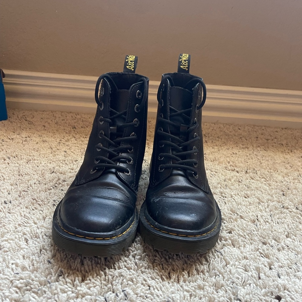 Doc Martins - Picture 1 of 4